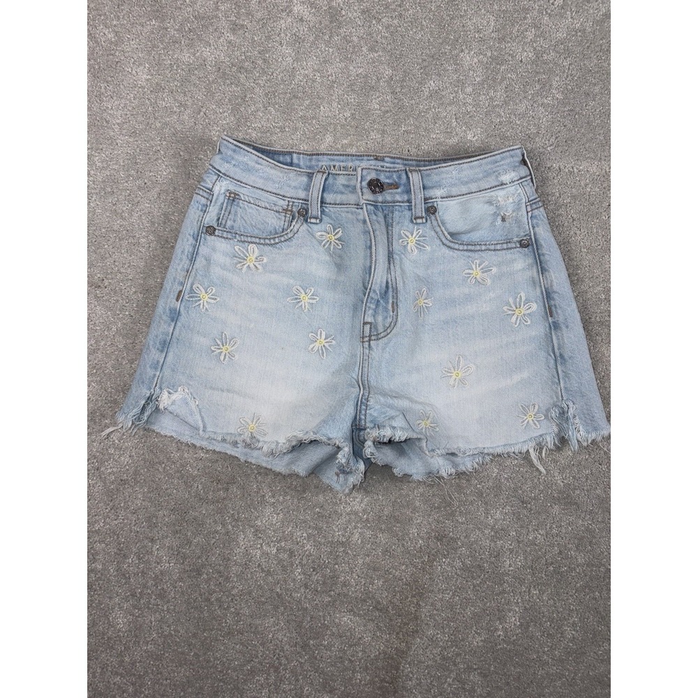 American Eagle Women's Mom Shorts Size 00 Embroidered Daisies